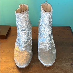 Velvet heeled boots